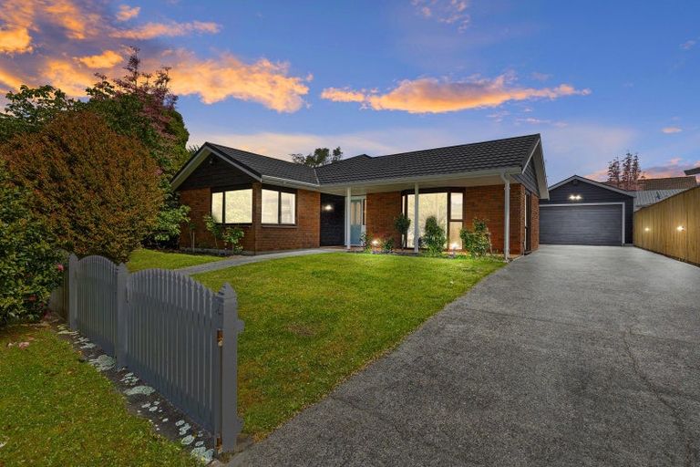 Photo of property in 19 Memphis Grove, Totara Park, Upper Hutt, 5018