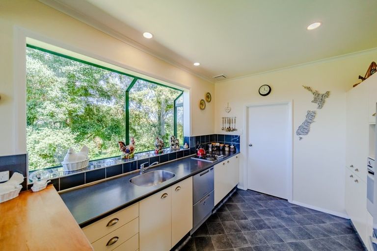 Photo of property in 10 Abbotsford Road, Waipawa, 4210