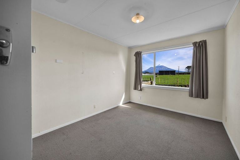 Photo of property in 198 Beaconsfield Road, Midhirst, Stratford, 4394