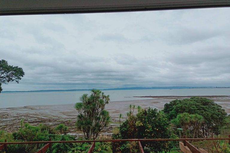 Photo of property in 14 Domain Road, Weymouth, Auckland, 2103