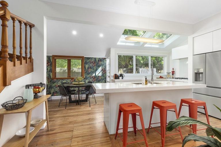 Photo of property in 57 Garden Road, Northland, Wellington, 6012