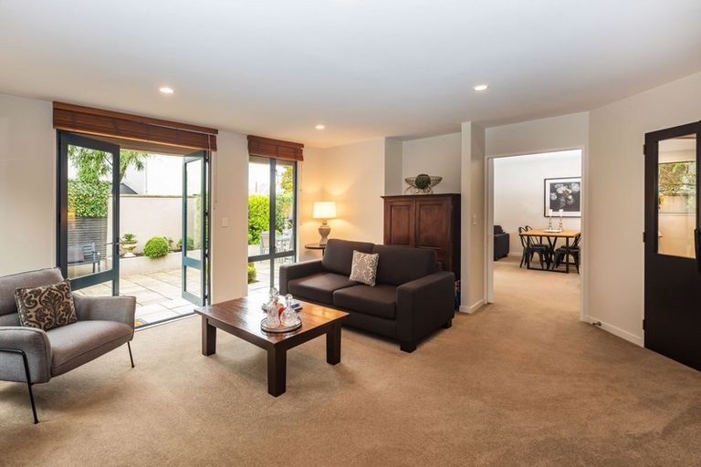 Photo of property in 105b Holly Road, St Albans, Christchurch, 8014