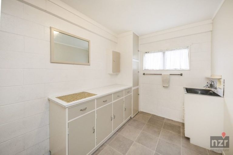 Photo of property in 30 Park View Avenue, Feilding, 4702