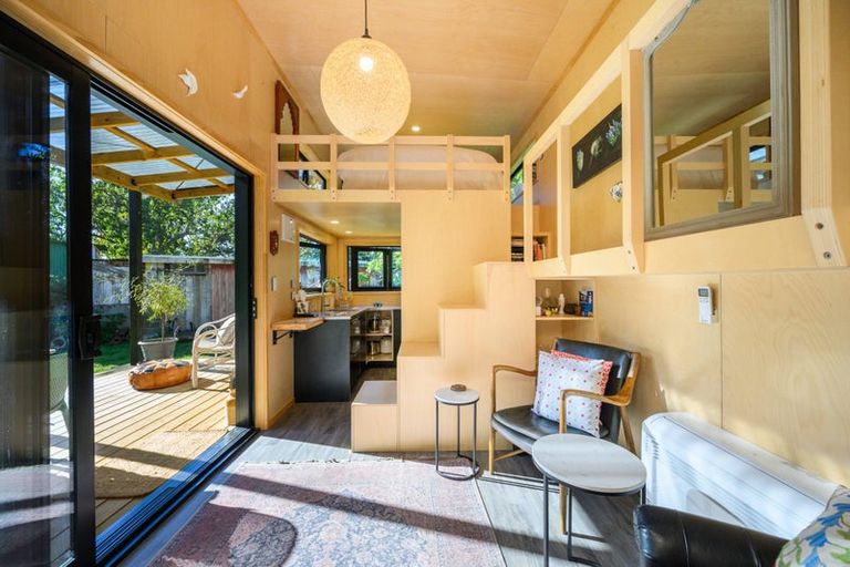 Photo of property in 914 Napier Road, Whakarongo, Palmerston North, 4470