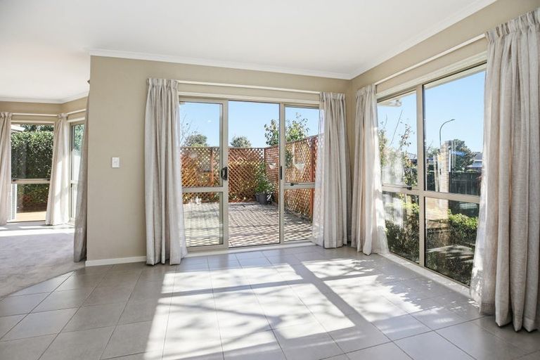 Photo of property in 2 Edward Bullen Place, Thames, 3500