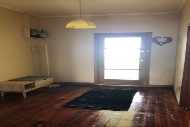 Photo of property in 59 Station Road, Marton, 4710