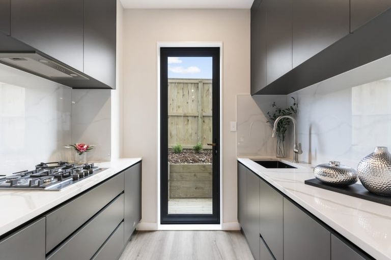 Photo of property in 14 Glann Lane, Flat Bush, 2019