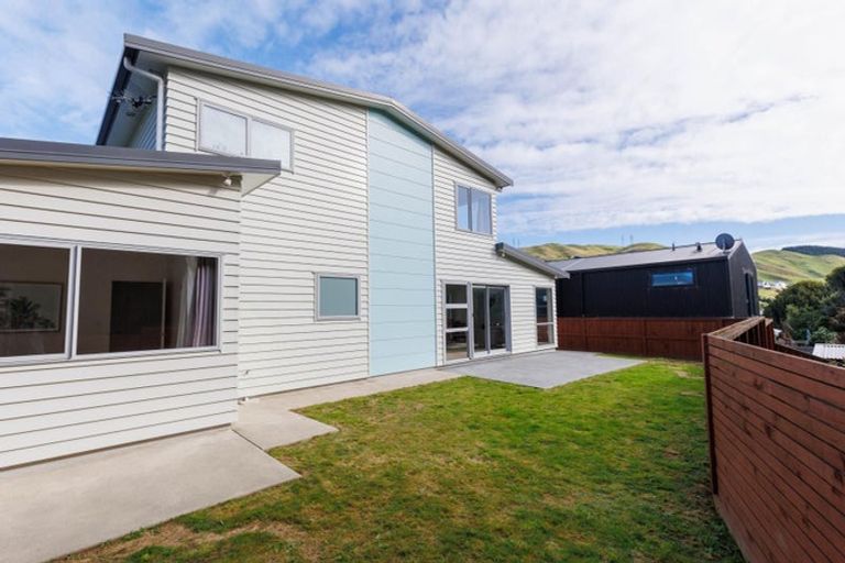 Photo of property in 11 Crompton Avenue, Churton Park, Wellington, 6037