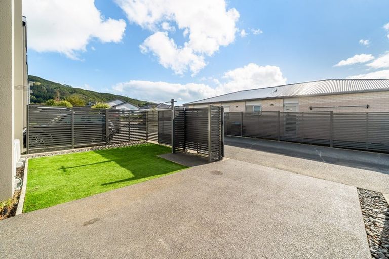 Photo of property in 48 Pateke Drive, Kenepuru, Porirua, 5022