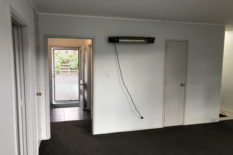 Photo of property in 85d Stottholm Road, Titirangi, Auckland, 0604