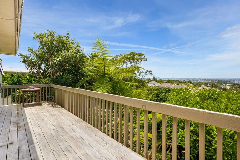 Photo of property in 1/262 Don Buck Road, Massey, Auckland, 0614