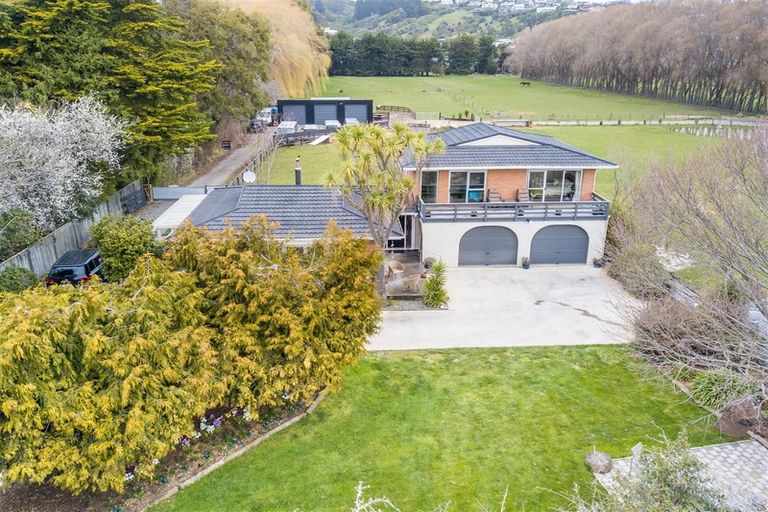 Photo of property in 211 Cashmere Road, Hoon Hay, Christchurch, 8025