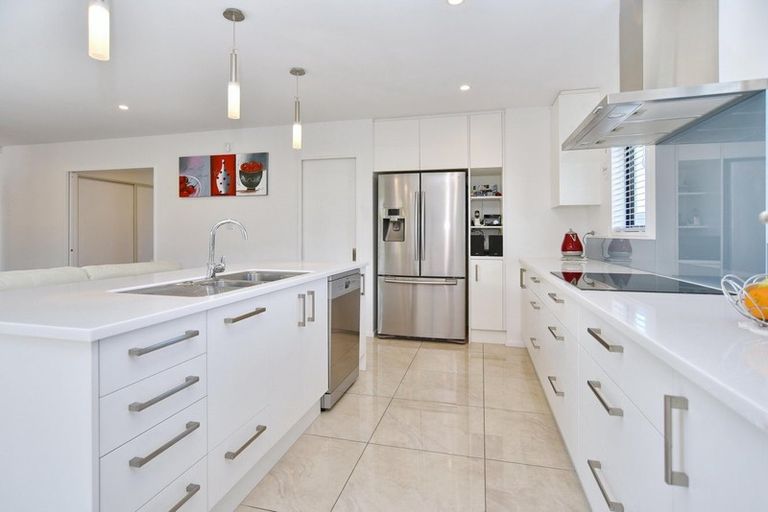 Photo of property in 1 Peter Place, Rangiora, 7400