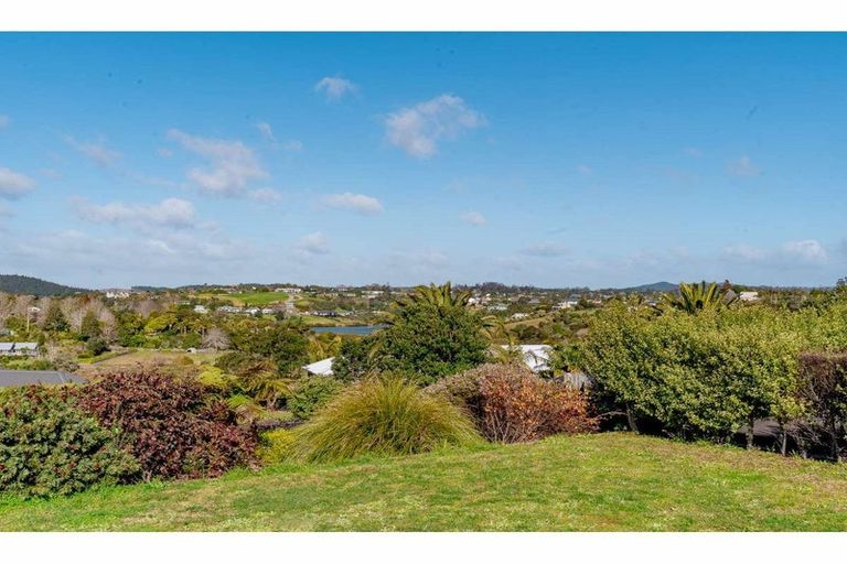 Photo of property in 7 Palm Drive, Kerikeri, 0294