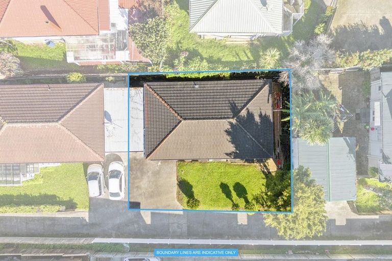 Photo of property in 2/27 Rata Street, New Lynn, Auckland, 0600