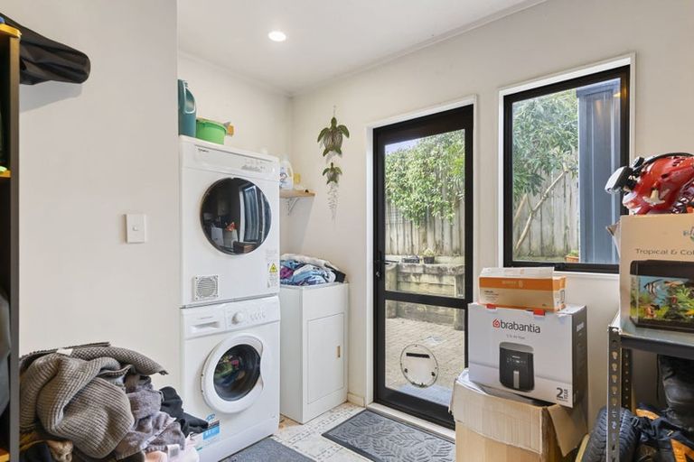 Photo of property in 3/102 Greenhithe Road, Greenhithe, Auckland, 0632