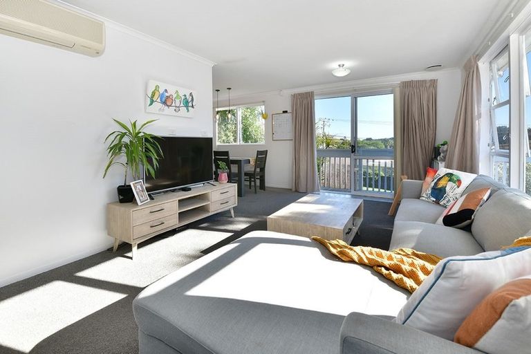 Photo of property in 33 Rautawhiri Road, Helensville, 0800