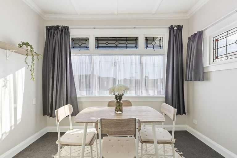 Photo of property in 389 Carrington Street, Upper Vogeltown, New Plymouth, 4310