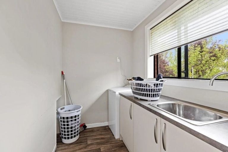 Photo of property in 42 Attlee Crescent, Bryndwr, Christchurch, 8053