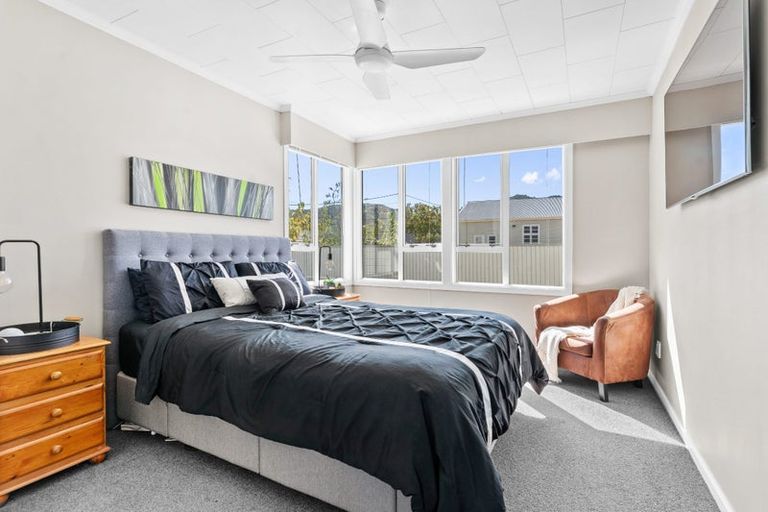 Photo of property in 186 Naenae Road, Naenae, Lower Hutt, 5011