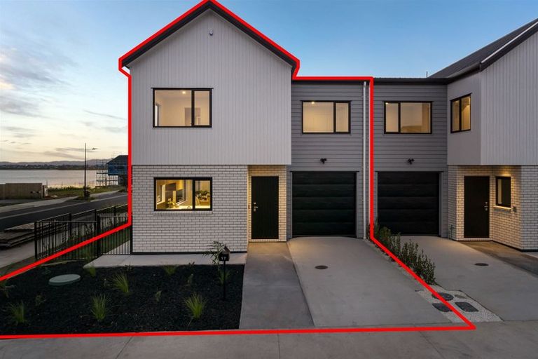 Photo of property in 17 Ocean Breeze Avenue, Hobsonville, Auckland, 0616