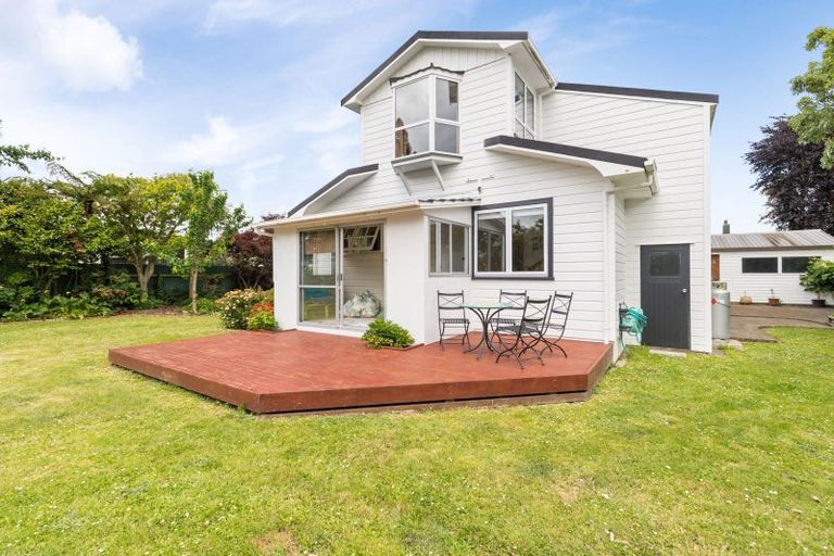 Photo of property in 6 Belgrave Place, Awapuni, Palmerston North, 4412