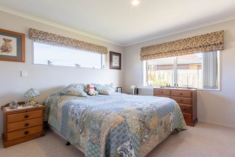 Photo of property in Rangeview Villas, 35/9 Fuller Close, Levin, 5510