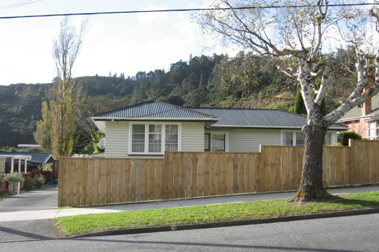 Photo of property in 47 Hay Street, Naenae, Lower Hutt, 5011