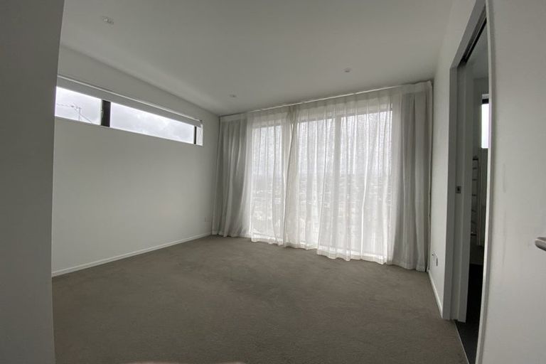 Photo of property in 24/104u Maupuia Road, Maupuia, Wellington, 6022
