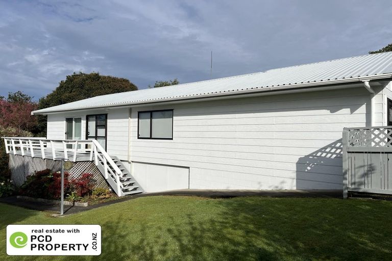 Photo of property in 6b Commins Road, Onerahi, Whangarei, 0110