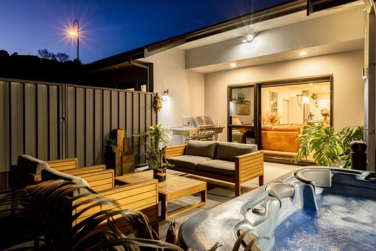 Photo of property in 133 Kent Terrace, Taradale, Napier, 4112