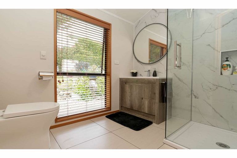 Photo of property in 3 Peacock Garden Drive, Kerikeri, 0230
