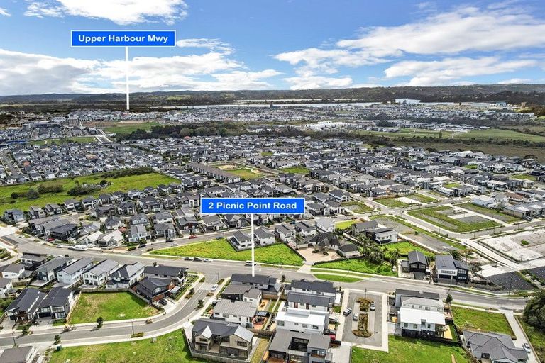Photo of property in 2 Picnic Point Road, Hobsonville, Auckland, 0616
