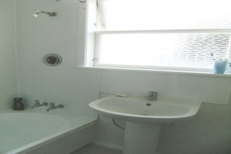 Photo of property in 9 Ely Place, Levin, 5510