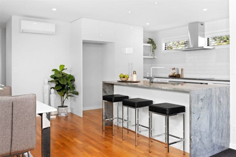 Photo of property in 19b Cheltenham Street, Merivale, Christchurch, 8014