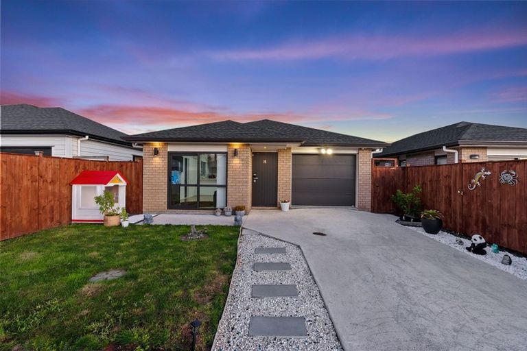 Photo of property in 8 Silver Beech Street, Takanini, 2110