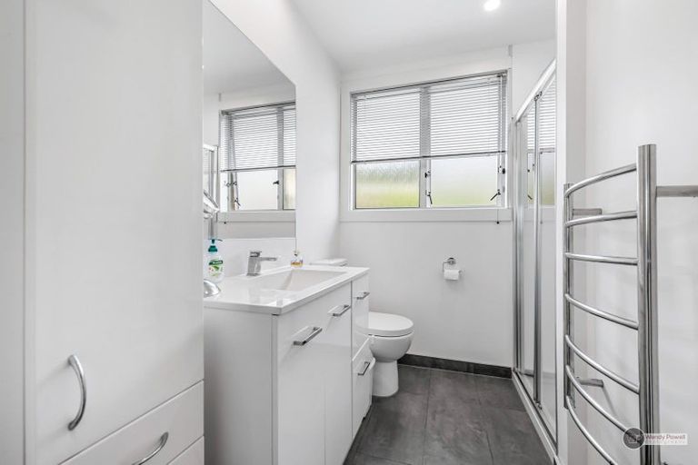 Photo of property in 10a Helvetia Grove, Naenae, Lower Hutt, 5011