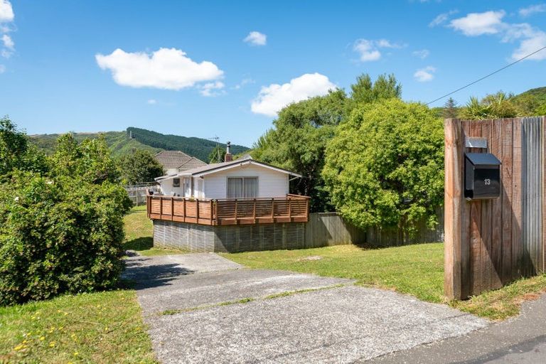 Photo of property in 13 Thurleigh Grove, Karori, Wellington, 6012