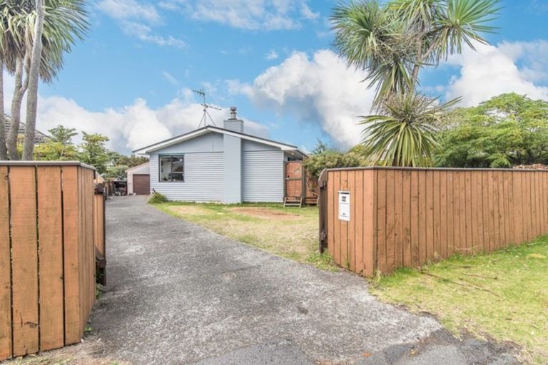 Photo of property in 44 Percival Road, Paraparaumu Beach, Paraparaumu, 5032