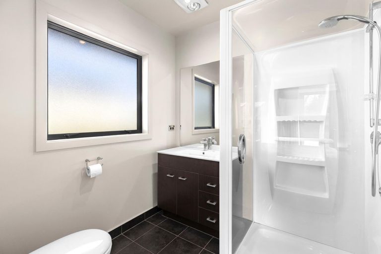 Photo of property in 1 Coromandel Street, Wanaka, 9305