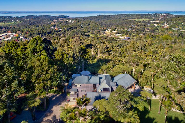 Photo of property in 234 Scenic Drive, Titirangi, Auckland, 0604