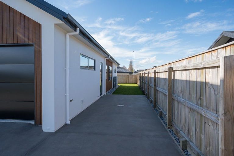 Photo of property in 1 Greenway Crescent, Hope, 7020