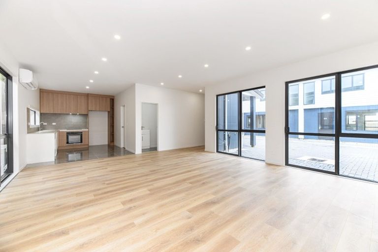 Photo of property in 4b Geordie Street, Henderson, Auckland, 0612