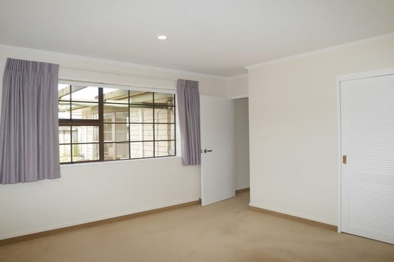 Photo of property in 63a Ngaio Road, Waikanae, 5036