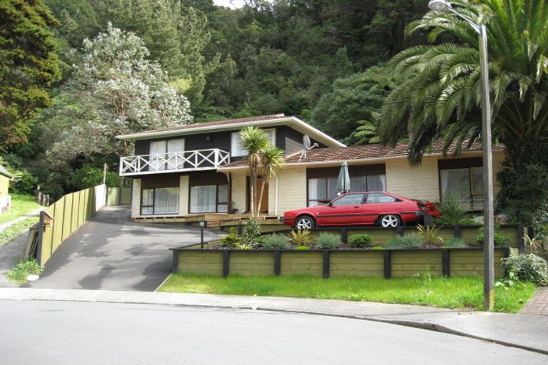 Photo of property in 58 Kowhai Street, Wainuiomata, Lower Hutt, 5014