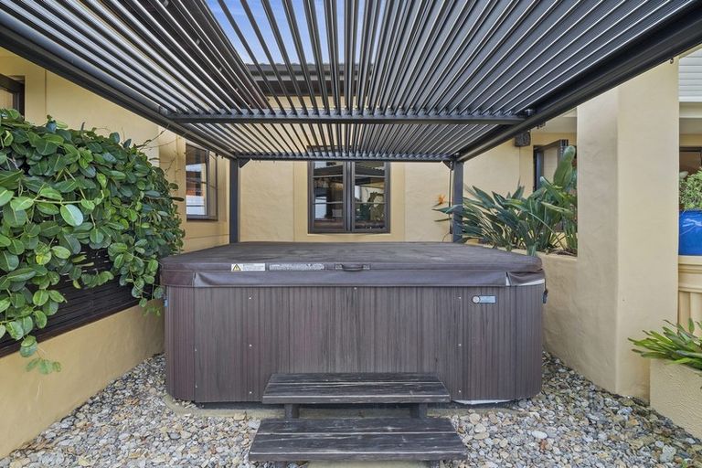 Photo of property in 137 Okura River Road, Okura, Albany, 0792
