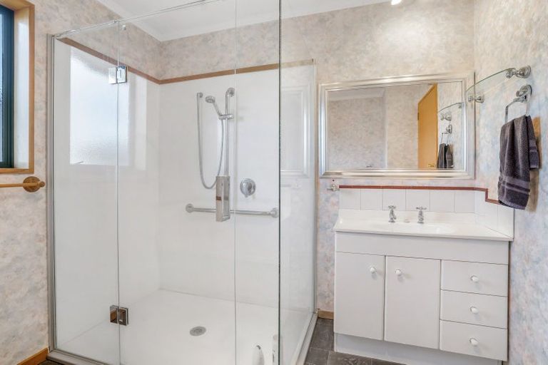 Photo of property in 15 Union Street, Winton, 9720