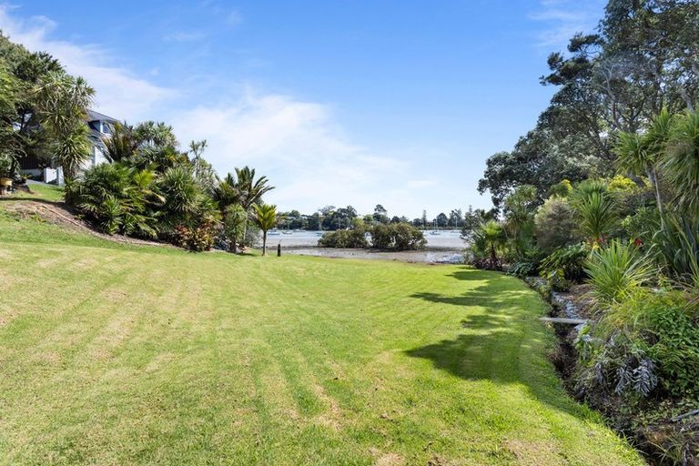 Photo of property in 15 Rahui Road, Greenhithe, Auckland, 0632