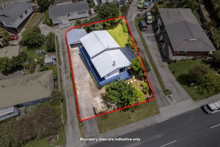 Photo of property in 25 Keegan Drive, Massey, Auckland, 0614