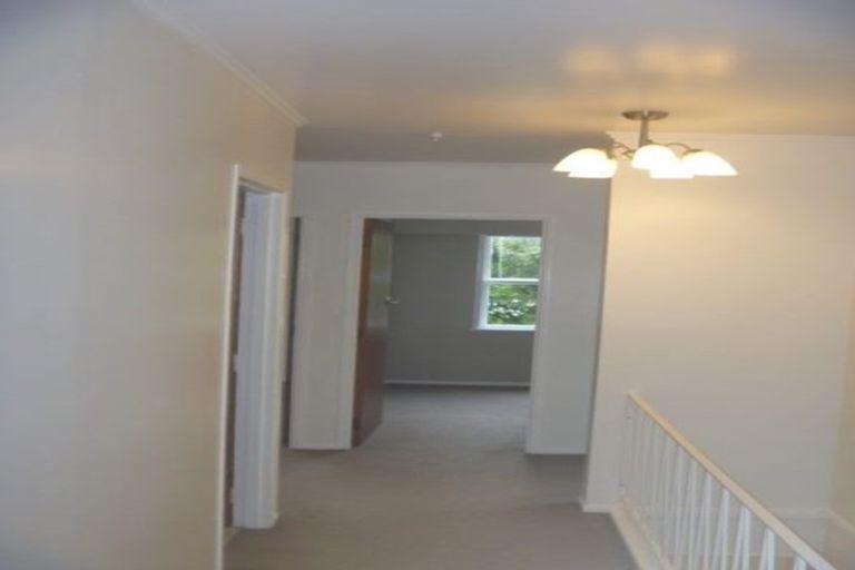 Photo of property in 13 Knox Road, Hillpark, Auckland, 2102